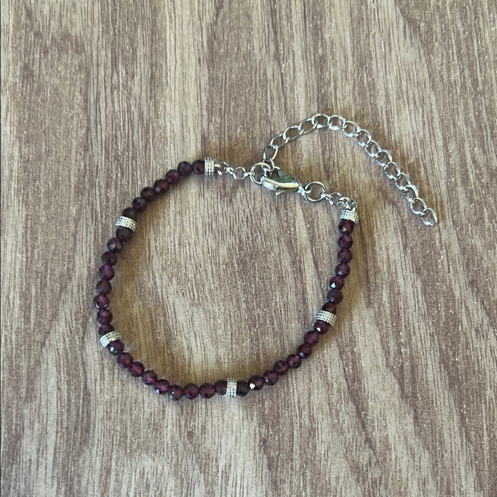 Elegant Garnet Beaded  Bracelet